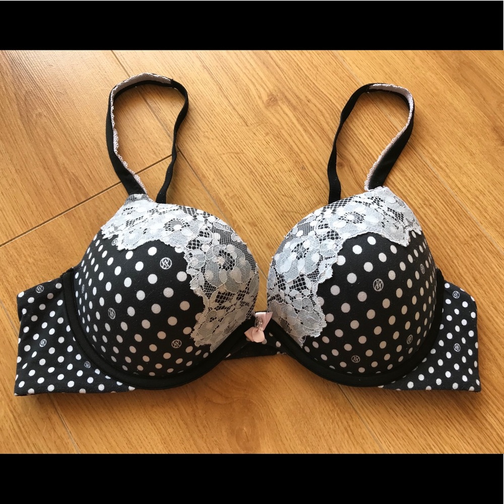 Victoria’s secret bra 38B